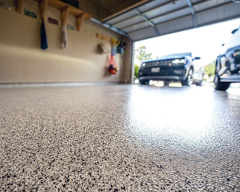 Durable Epoxy Flooring for Garages in Plant City, FL | Stellar Floor Covering Durable Epoxy Flooring for Garages in Plant City, FL | Stellar Floor Covering