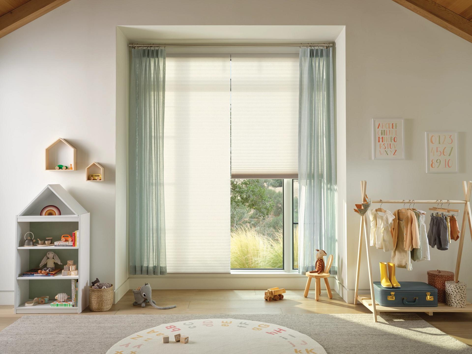 Professional Window Treatment Installation in Hutchinson, KS Professional Window Treatment Installation in Hutchinson, KS