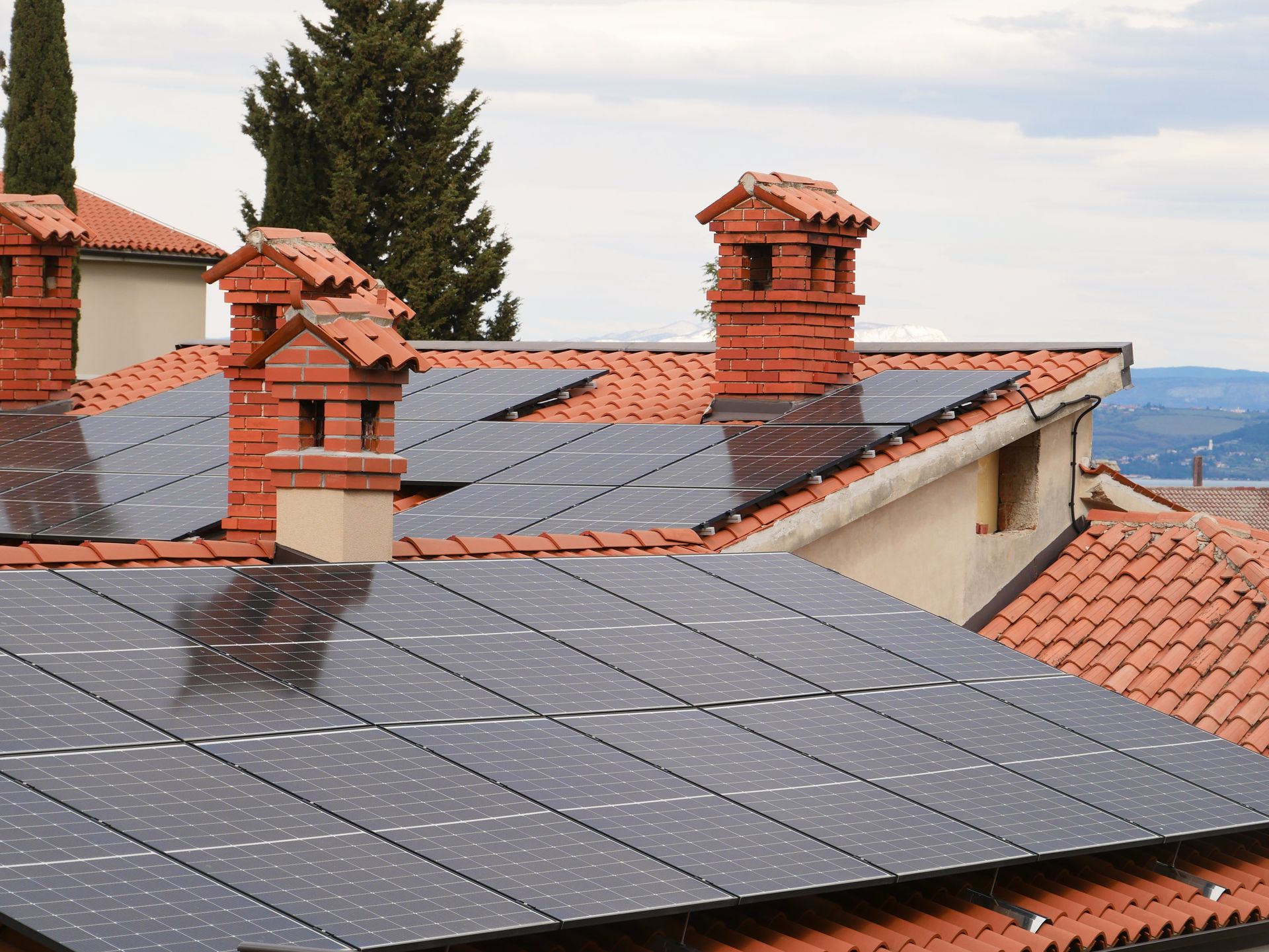 Keep your home looking it's best with Solar Panel Cleaning in Austin, TX