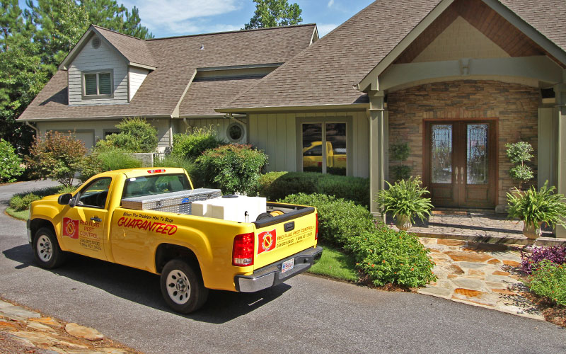 Montgomery, AL pest, termite & mosquito control for homes, businesses & municipal properties. Serving Tallassee & Jackson’s Gap. Free estimates. | Red Flag Pest Control