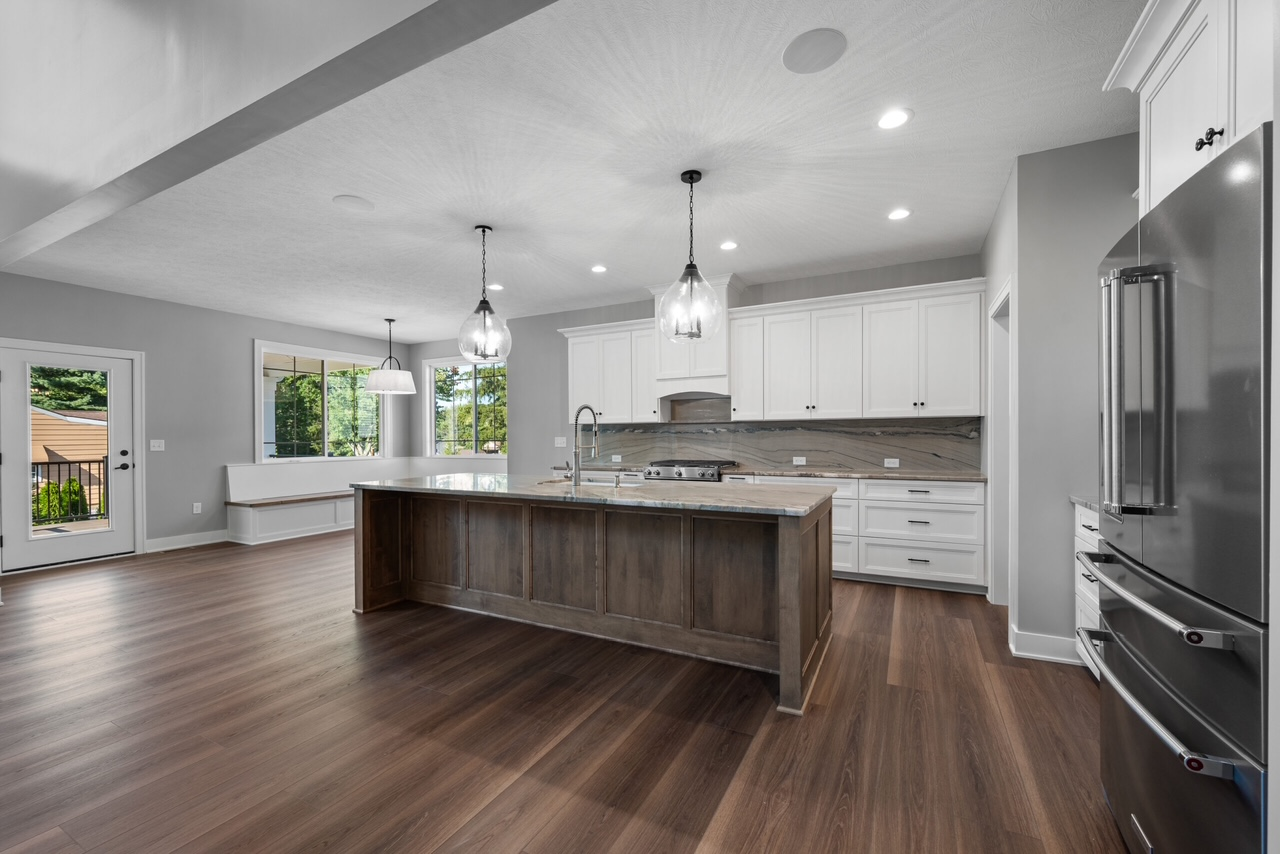 Comprehensive flooring services by Tom’s Carpet & Flooring for homes in Chattanooga, TN, and nearby areas Comprehensive flooring services by Tom’s Carpet & Flooring for homes in Chattanooga, TN, and nearby areas