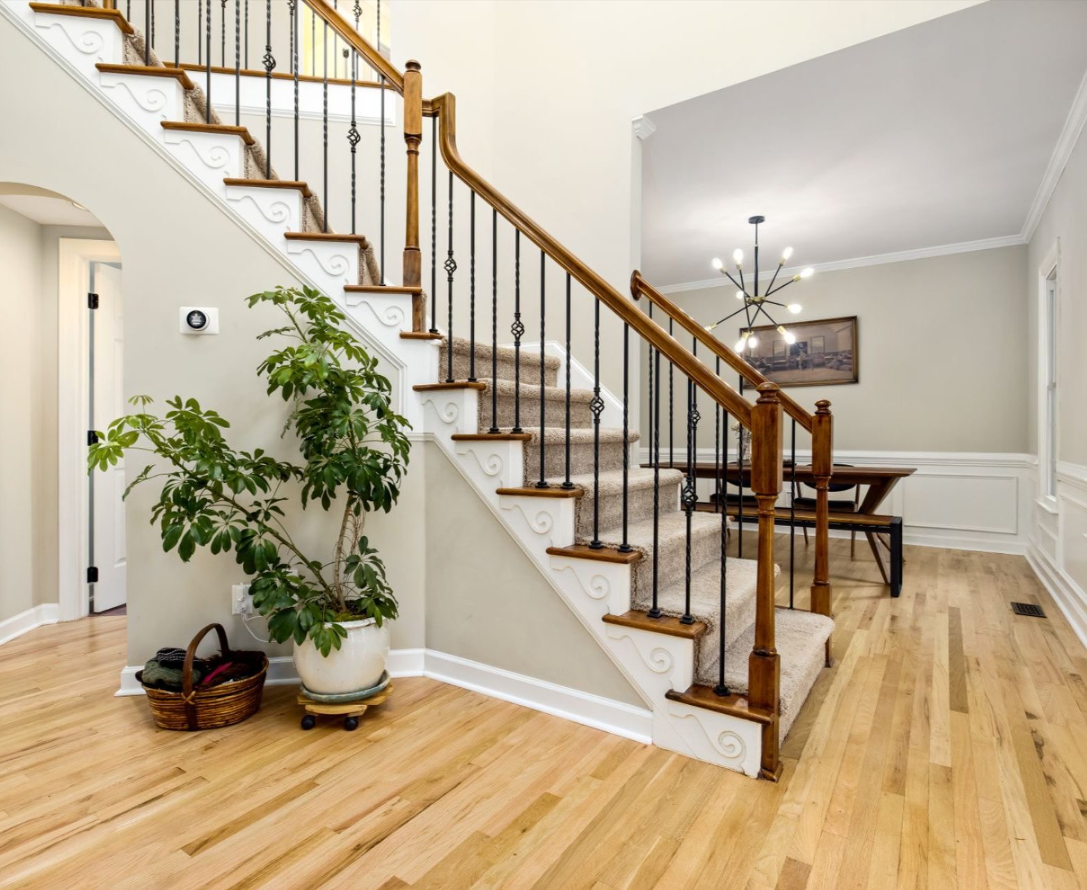 Stairwell with Carpeted Steps and Hardwood Floors - Hardwood Floor Refinishing Stairwell with Carpeted Steps and Hardwood Floors - Hardwood Floor Refinishing